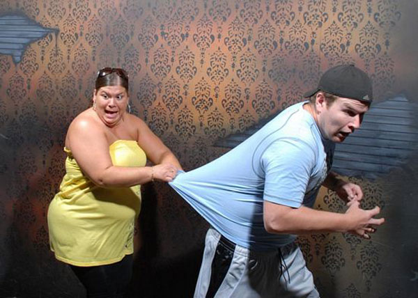 Nightmares Fear Factory, a Haunted House Tour in Niagara Falls, Ontario - funny, scary pics